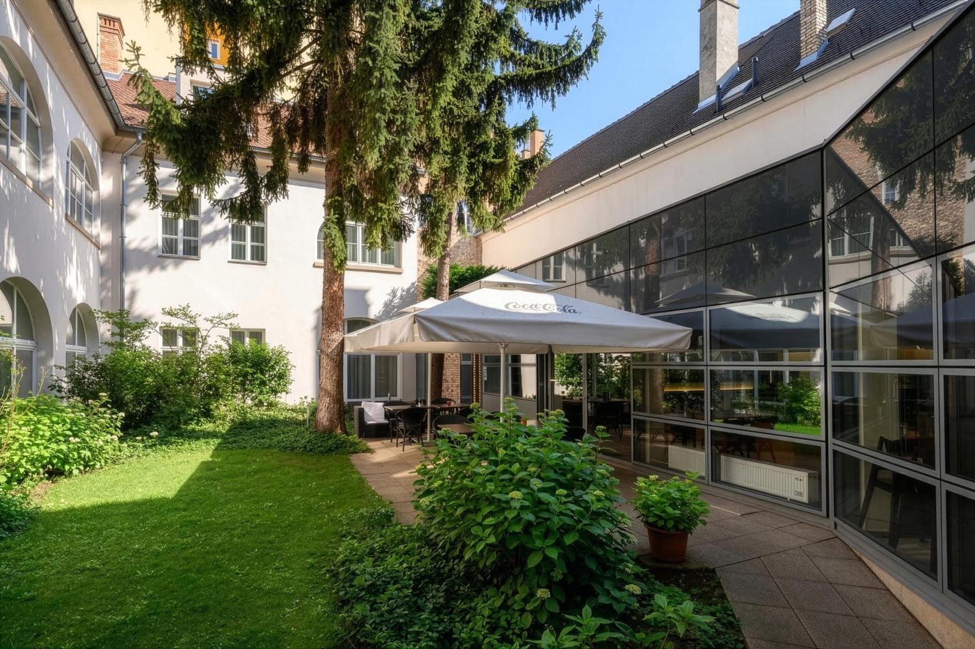 Buda Castle Hotel Budapest — Photos 1